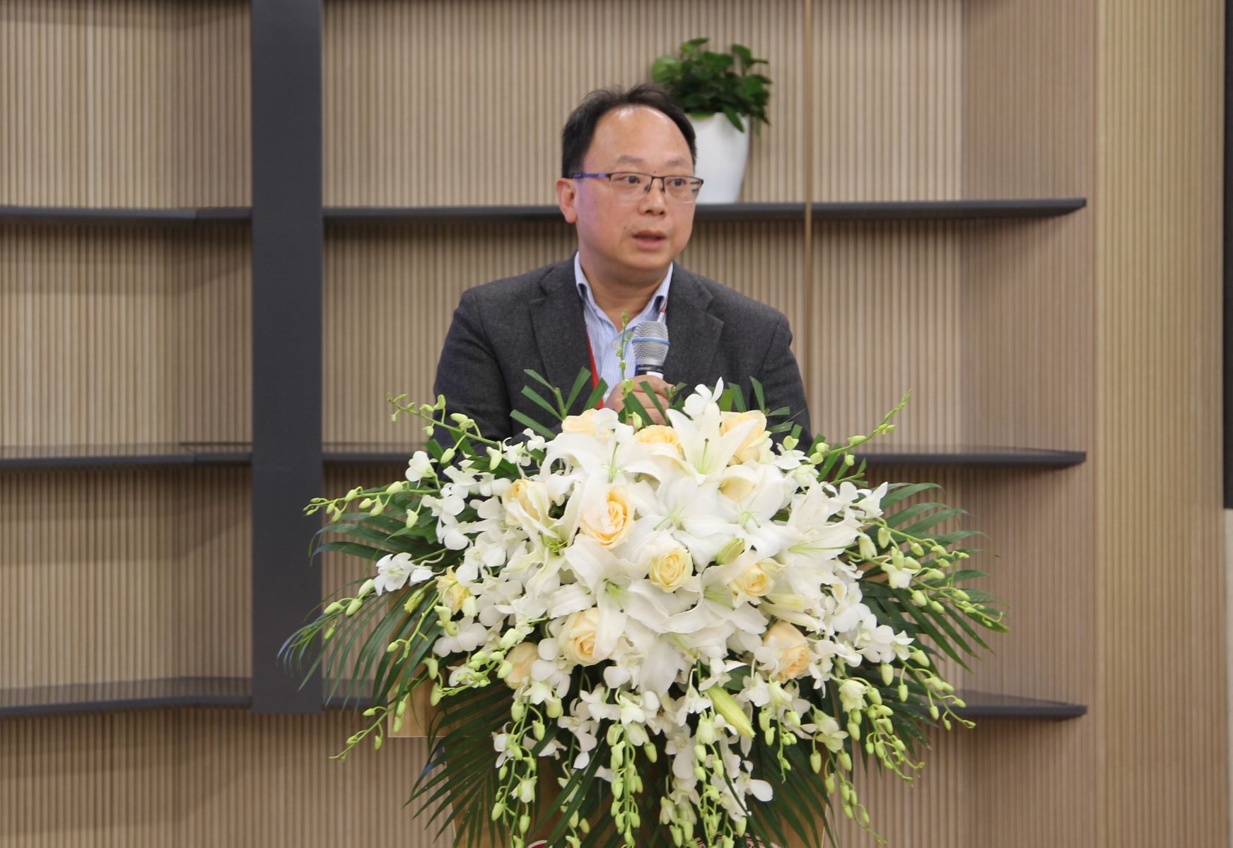 1615360476224006863.jpg 2.jpg