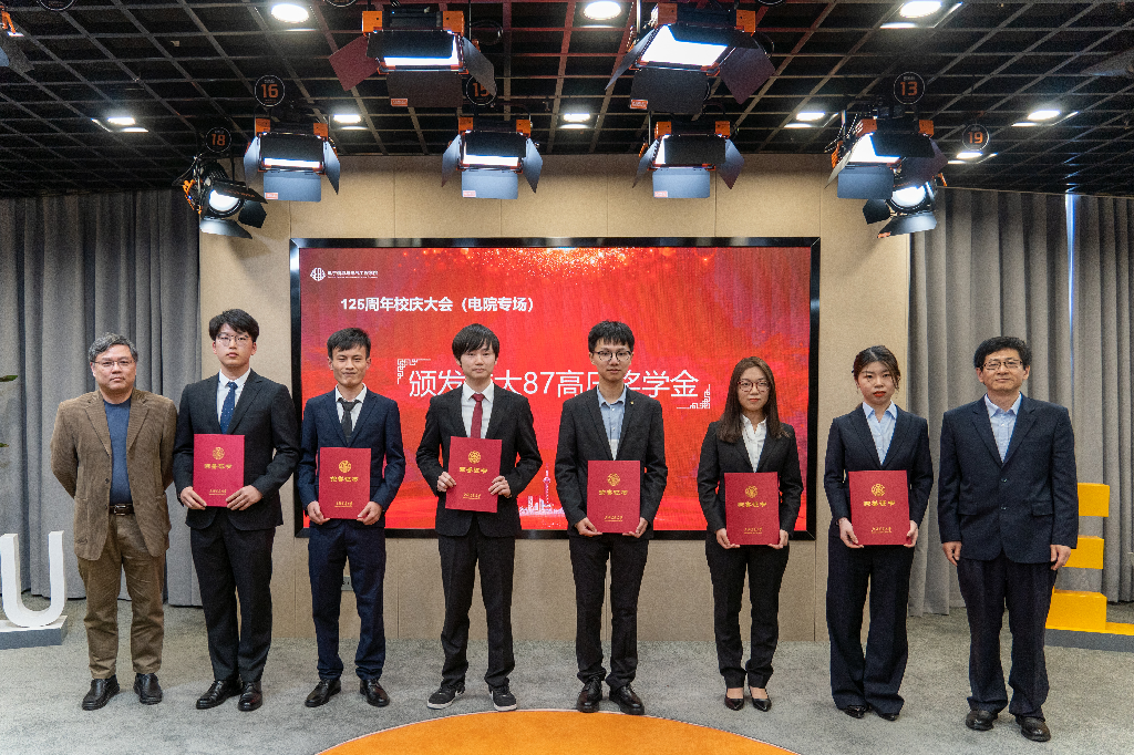 1618073309993076414.png DSC04903.png