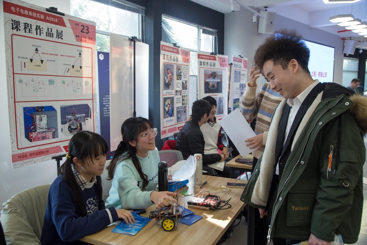 1641895660962055704.jpg 4.jpg