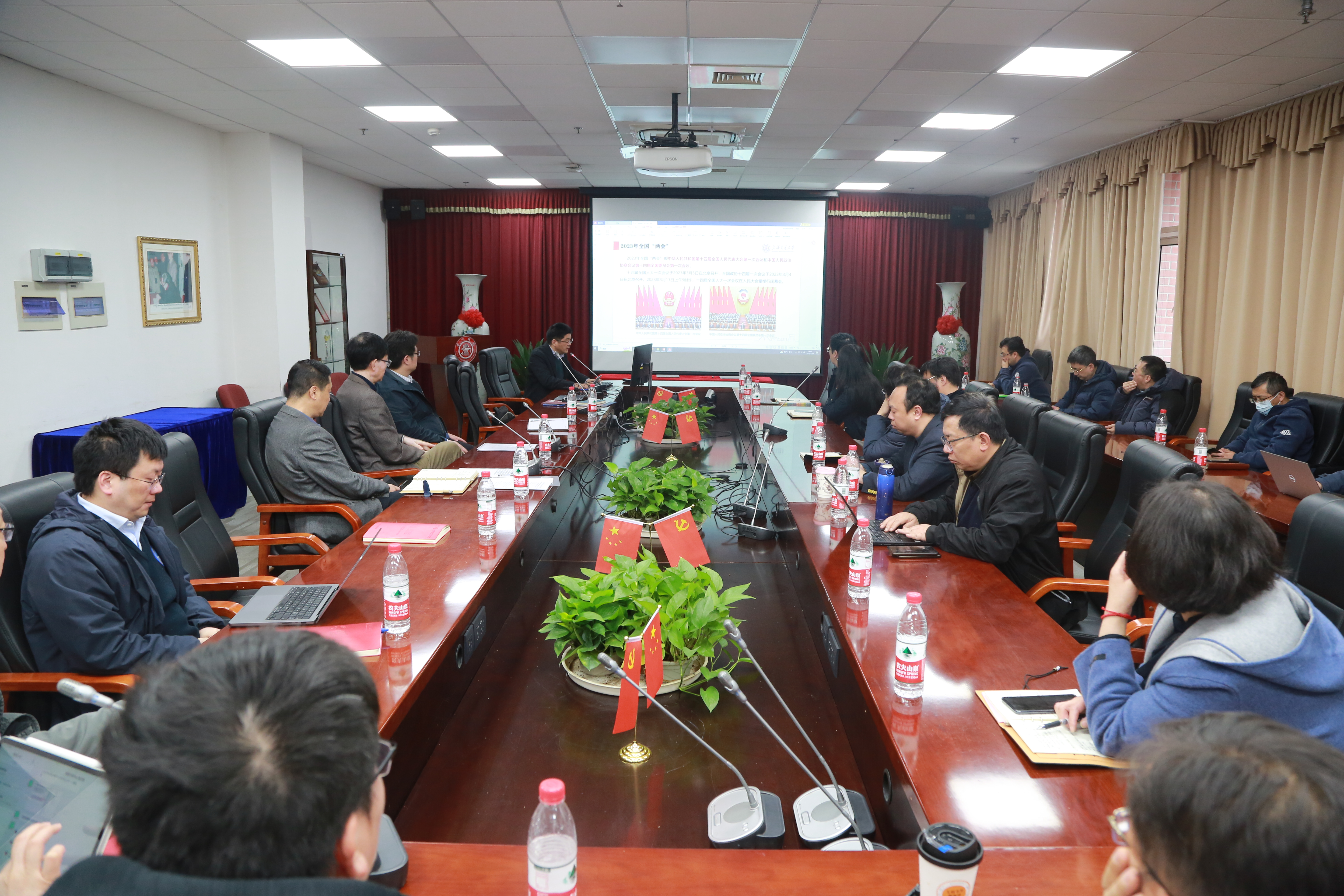 6G3A4176.jpg 6G3A4176.JPG